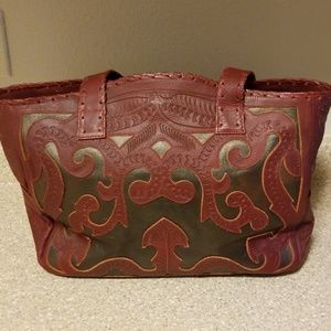 Burgundy leather Shoulder bag.